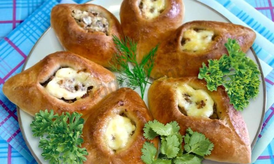 Рецепт пирожков свиха с сыром и мясом