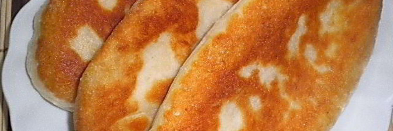 Пирожки жареные с куриным мясом и картофелем