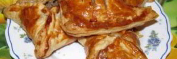 слоеные пирожки с мясом
