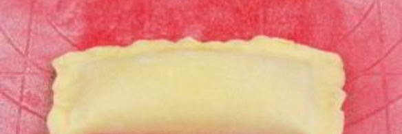 слоеные пирожки с орехами и вареной сгущенкой