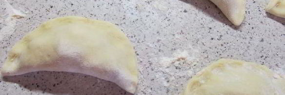 творожные пирожки с яблоком и корицей