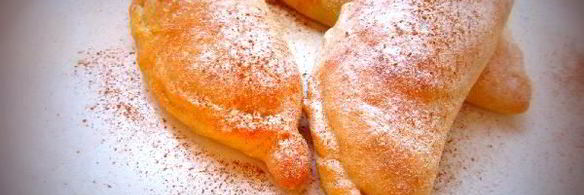 творожные пирожки с яблоком и корицей