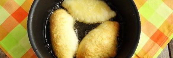 жареные пирожки из творожного теста