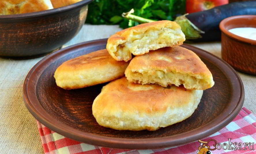 Рецепт жареных пирожков с картофелем и баклажанами