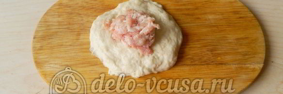 жареные пирожки с мясом