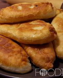 Жареные пирожки с яблоками