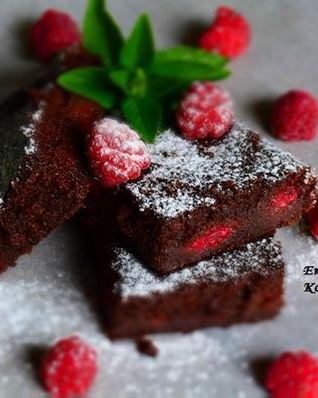 Брауни на темном пиве с малиной