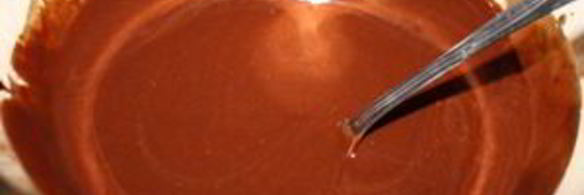 брауни с глазурью и орехами