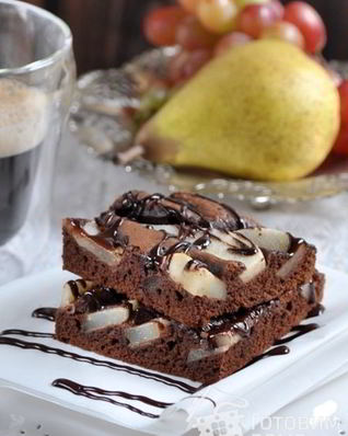 Брауни с грушей