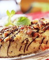 Миндальные пирожные с карамелью