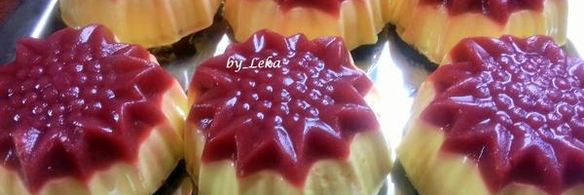 муссовое пирожное с персиком и смородиной