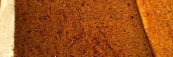 муссовое пирожное с персиком и смородиной