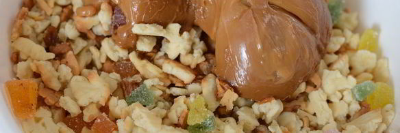 пирожное новогодние шишки