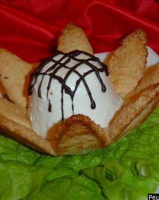 Пирожное с творогом Лотос