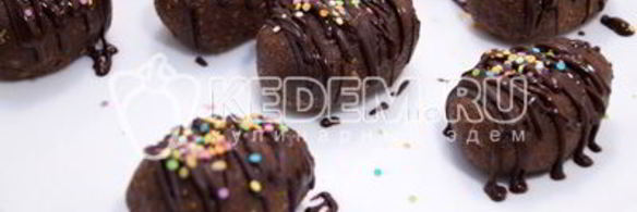 пирожное шоколадное яичко