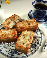 Пирожные с ревенем и кокосом