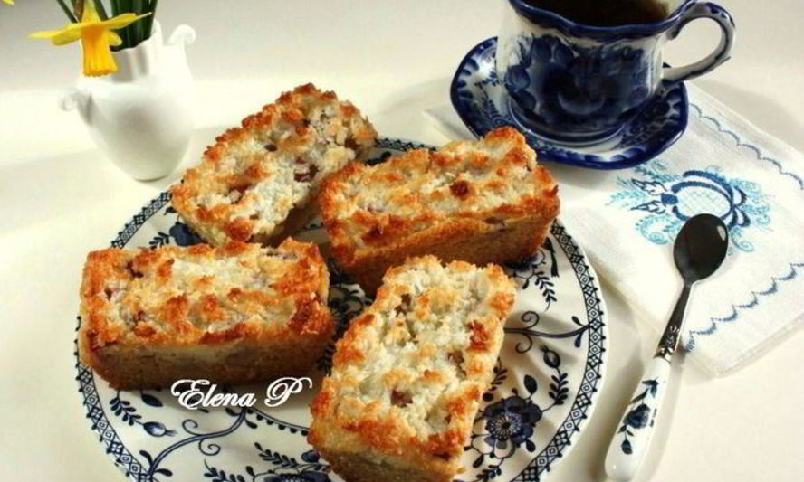 Рецепт пирожных с ревенем и кокосом