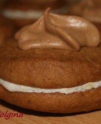 Шоколадные пирожные с кремом