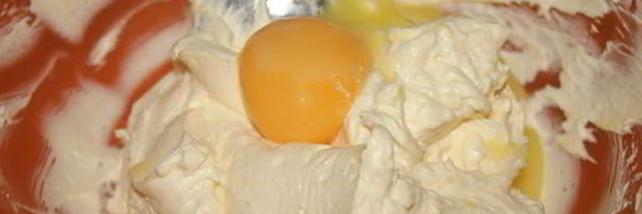 шоколадные пирожные с кремом