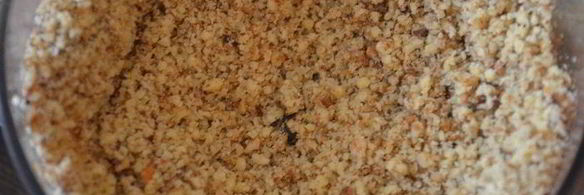 воздушное миндальное пирожное с ванильным ароматом