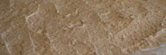 воздушное миндальное пирожное с ванильным ароматом