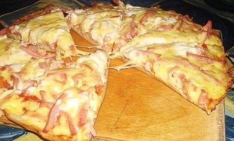 Рецепт быстрой пиццы на сковороде