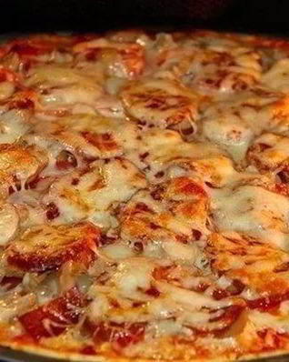 Домашняя пицца с колбасой Пепперони