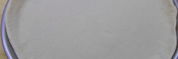 домашняя пицца с копченой колбасой