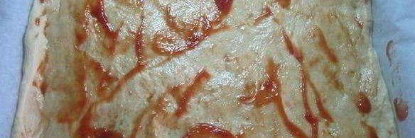 домашняя толстая пицца с грибами