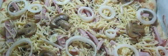 домашняя толстая пицца с грибами