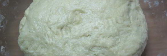 домашняя толстая пицца с грибами