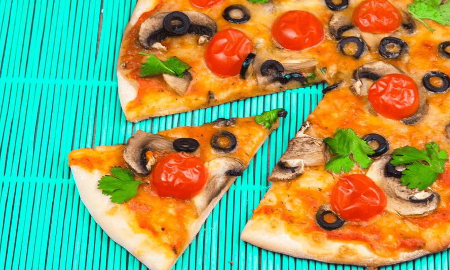 Рецепт легкой пиццы с хрустящей корочкой