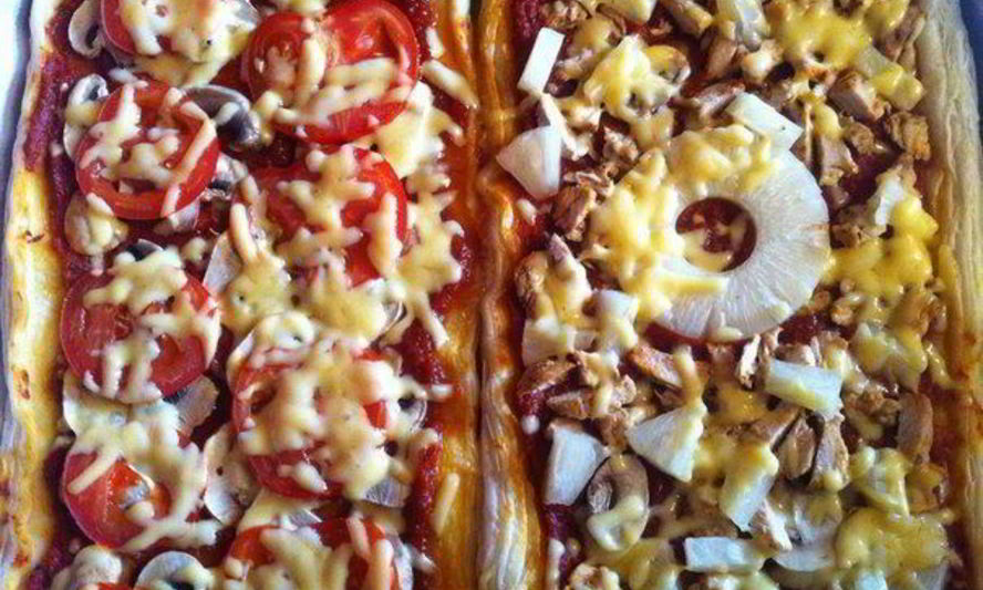 Рецепт пиццы из слоеного теста