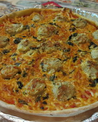 Пицца по-студенчески с пельменями