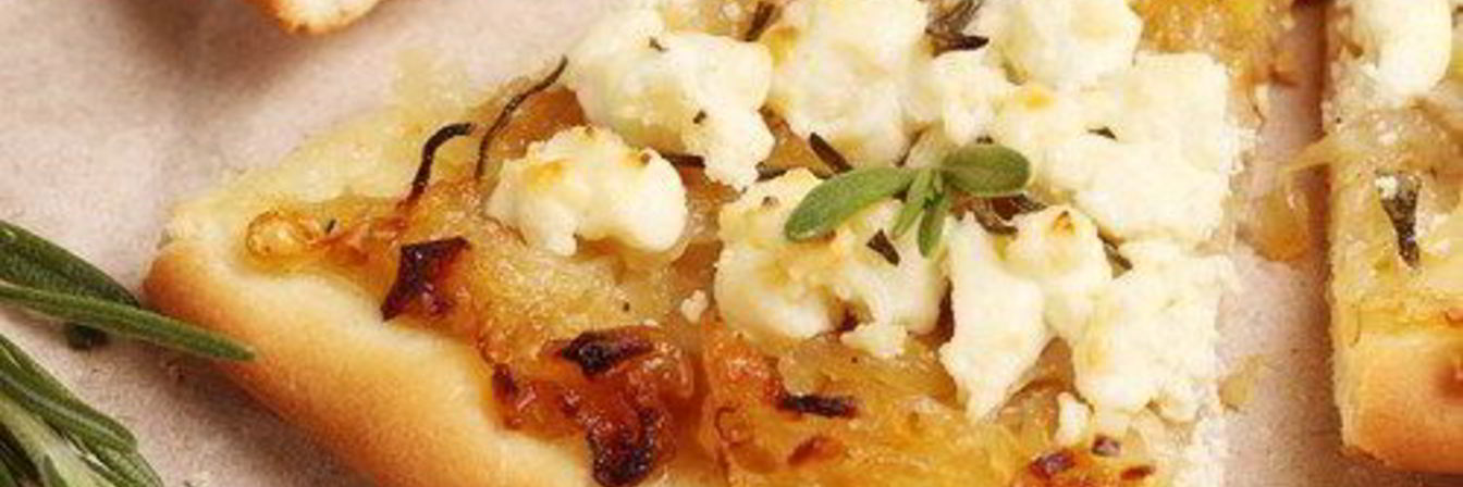 Пицца с домашним сыром