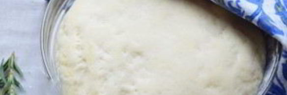 пицца с грибамии и колбасой