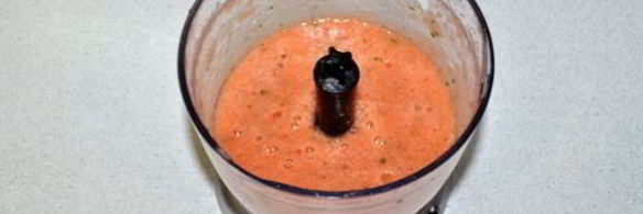 пицца с колбасой и грибами