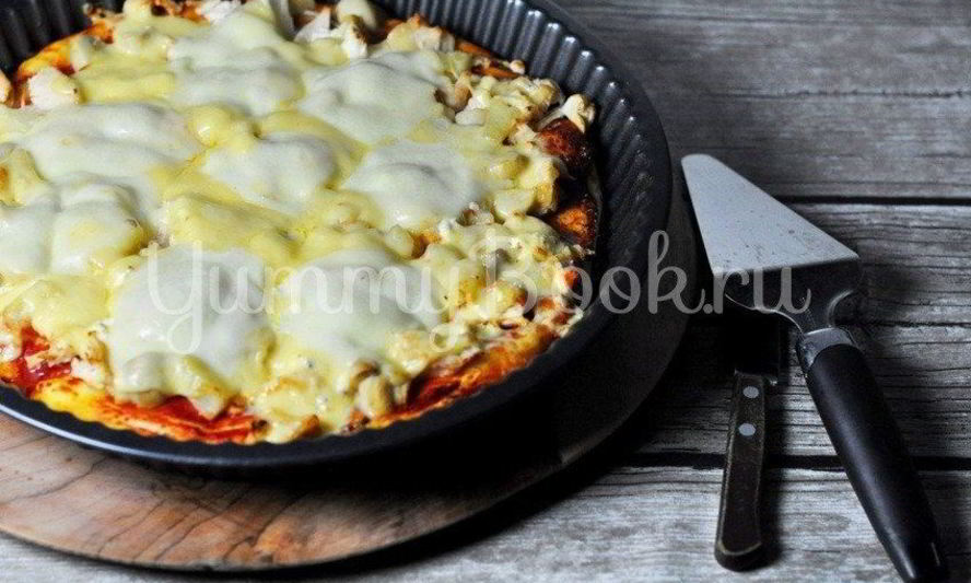 Рецепт пиццы с курицей, грибами и ананасами