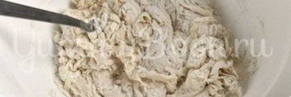 пицца с курицей, грибами и ананасами