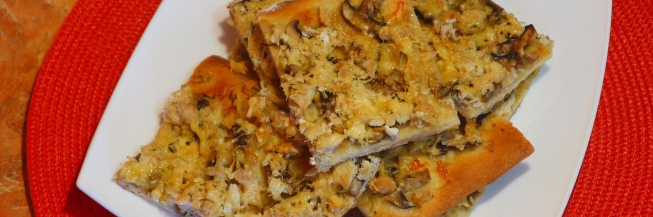 Пицца с курицей с грибами