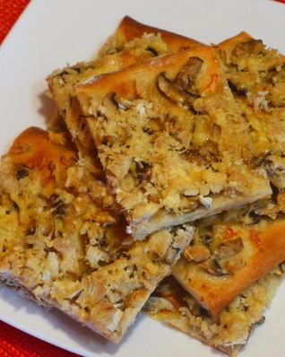 Пицца с курицей с грибами