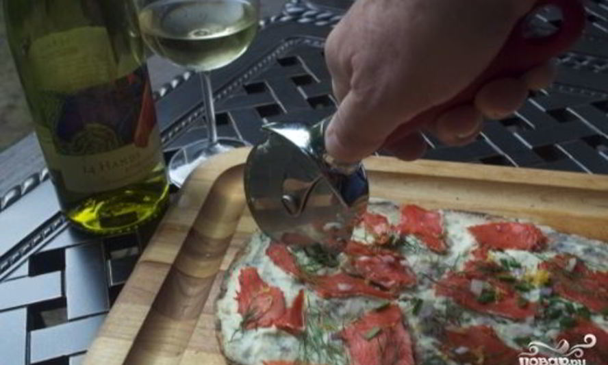 Рецепт пиццы с лососем