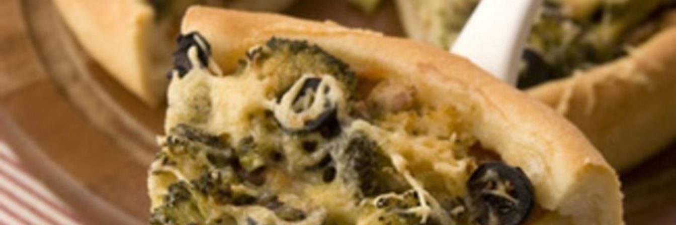 Пицца с морепродуктами и брокколи