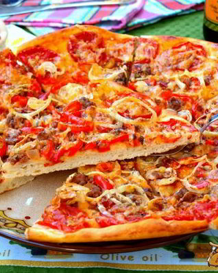 Пицца с мясным фаршем