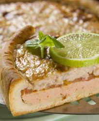 Пицца с рыбой и орехами