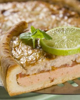 Пицца с рыбой и орехами