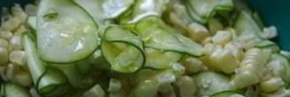 пицца с цуккини и кукурузой