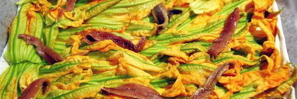 пицца с цветками тыквы, анчоусами и моцареллой