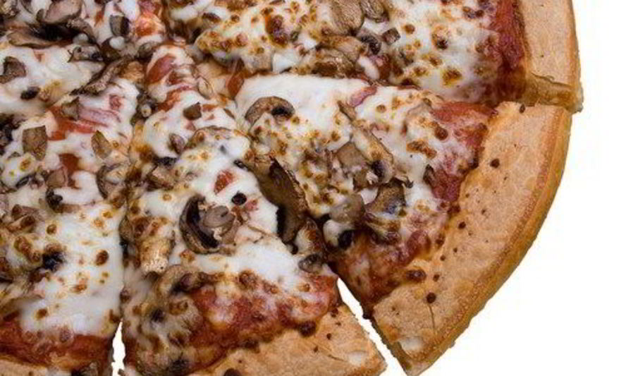 Рецепт пиццы со свежими грибами под соусом