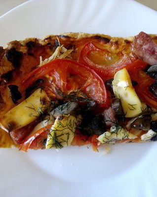 Слоеная пицца с копченой грудкой